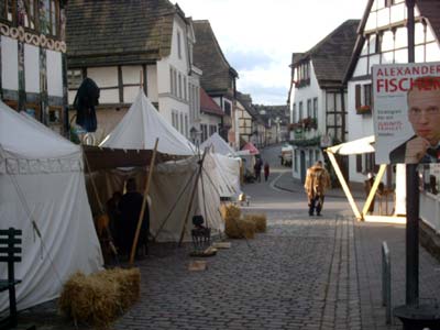 Gesamtansicht des Marktes am Sonntag